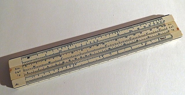 Логарифмическая линейка