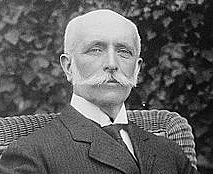 Limantour renegocia deuda