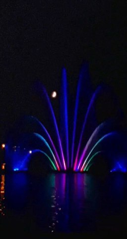 Шоу фонтанів в місті Вінниця