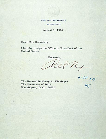 Nixon resigns