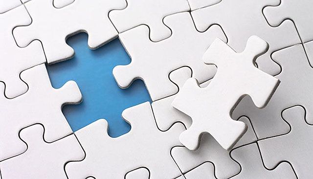 Thomas Kuhn (1922-1996) : Puzzle-Solving & the Development of Science