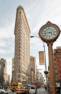 Change of leadership and headquarters