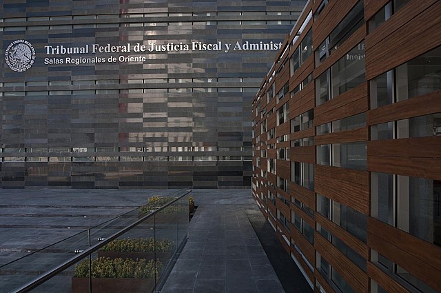 LOS TRIBUNALES ADMINISTRATIVOS LOCALES