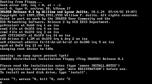 Se empieza a trabajar en 386BSD