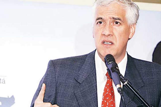 Samuel Moreno insiste que no ha violado la ley