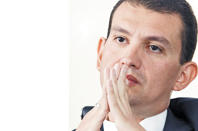 Emilio Tapia niega haber usado nombres de los Moreno en negocios