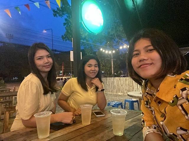 เพื่อนร่วมงานที่น่ารักกกก