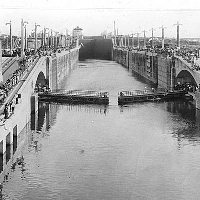 Timeline: El Canal de Panama