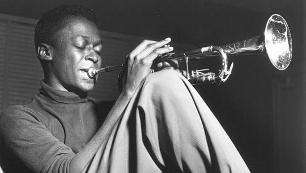 MILES DAVIS