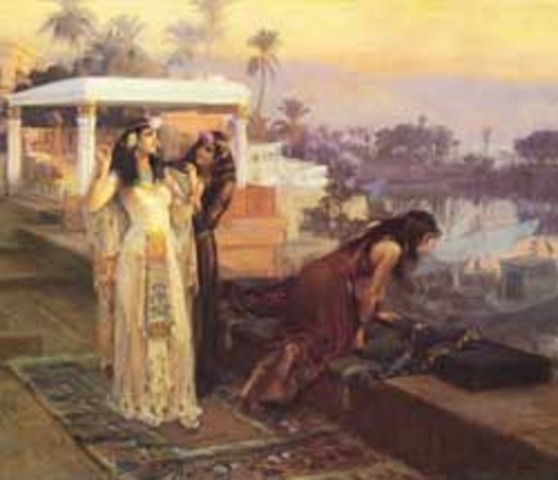 Queen Cleopatra's full costume.