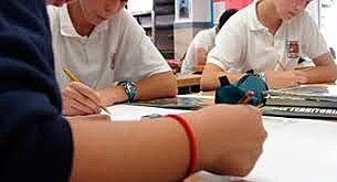 DEMOCRATIZAR LA EDUCACIÓN