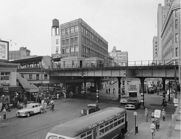 First subway connects Manhattan to the Bronx