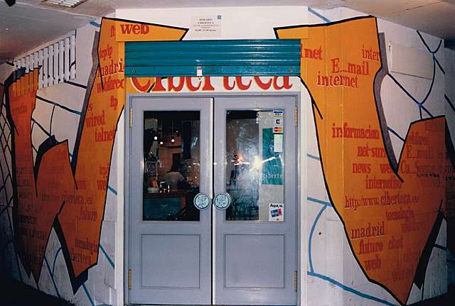 El primer cibercafé