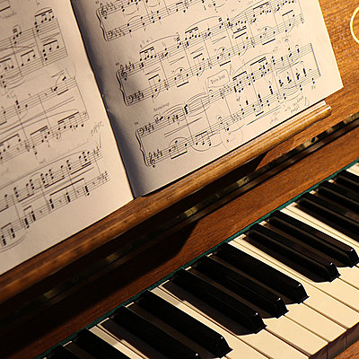 Timeline: LAS ESCUELAS DE LA MÚSICA