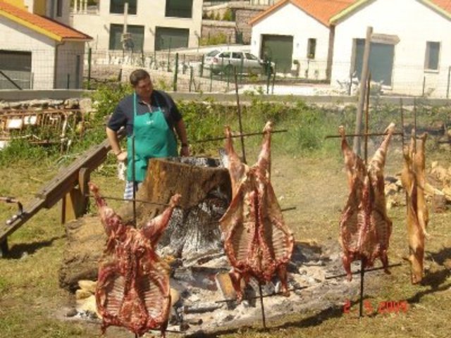festa do cabrito ao espeto