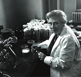 Balbina Johnson descubrió la bacitracina