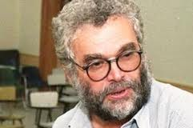 Economia segun Follari