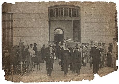 Madero y Pino Suárez son asesinados a espaldas de la penitenciaría de Lecumberri