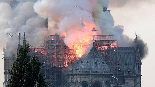 Incendio de Notre Dame