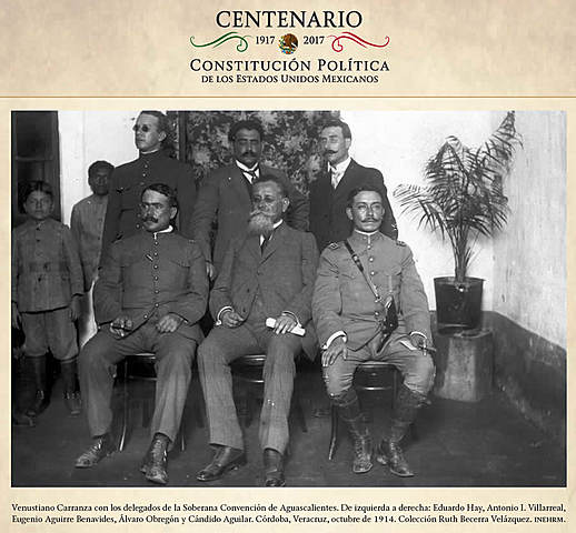 Carranza desconoce a la Convención y establece su gobierno en Veracruz.