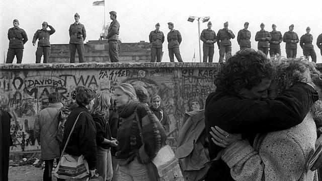 Creación del muro de Berlín