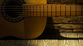 Timeline: Recuento histórico desde la creación de la guitarra hasta la actualidad.