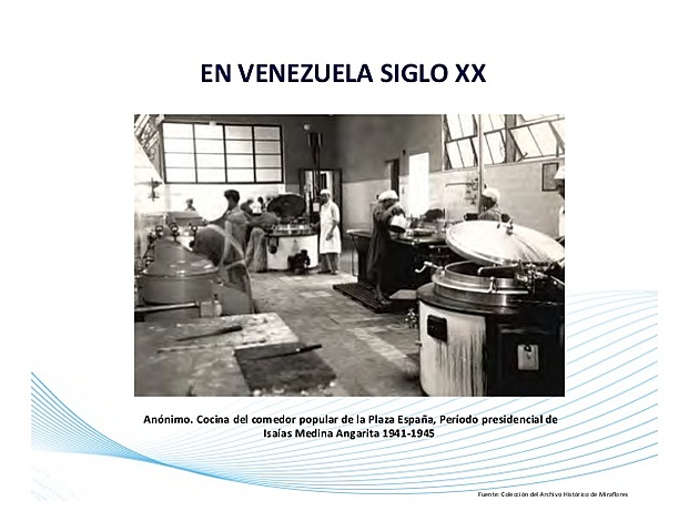 Cocina del comedor popular de la Plaza de España.