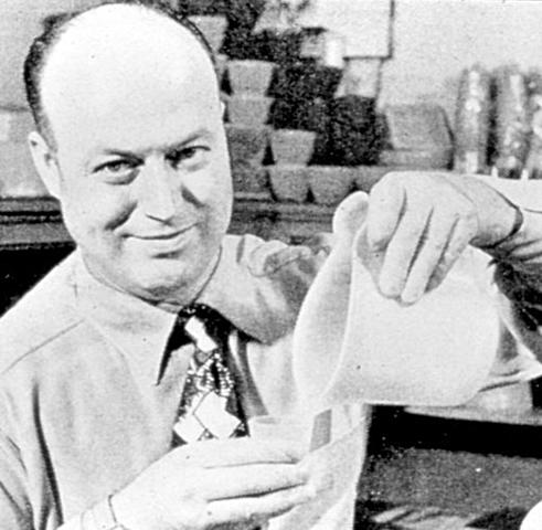 Aparición del "Plexiglás" y crecimiento de Tupperware