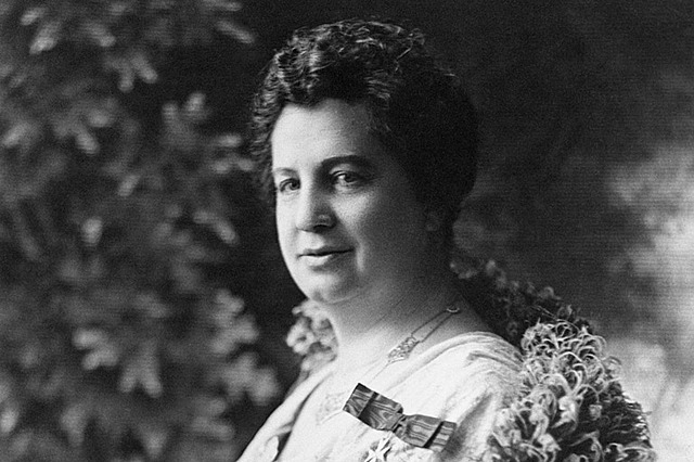 Women Working in Canada