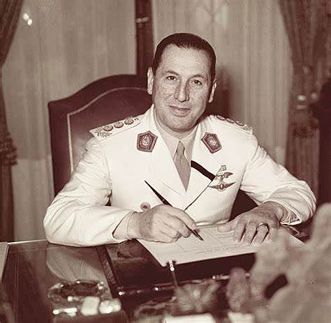 PRESIDENCIA DE JUAN DOMINGO PERON