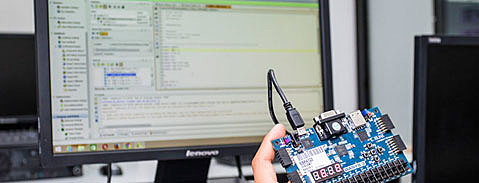 La ingeniería en sistemas permanece como la más solicitada