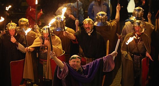 Concilio de Tours: la iglesia aborrece la sangre.