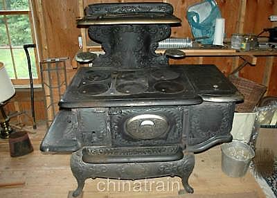 Lynn Mass. - Cast iron stove