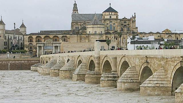 LAS OBRAS PÚBLICAS Y LAS MANIFESTACIONES ARTÍSTICAS.