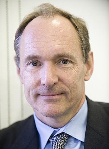 Timothy Berners Lee crea WWW