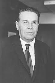 Muere Arturo Rosenblueth