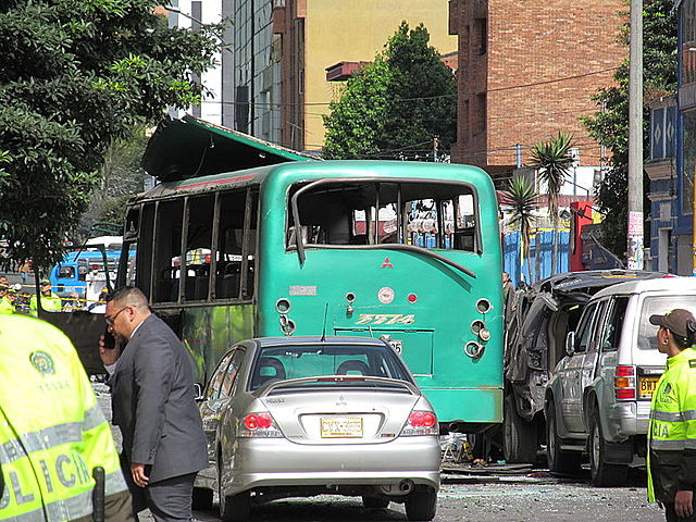 atentado Fernando Londoño.