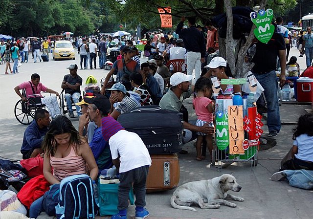 Mi primer campamento, (Éxodo de venezolanos escapando de la crisis)