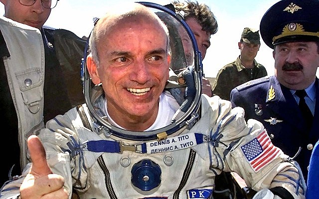 PRIMER TURISTA ESPACIAL