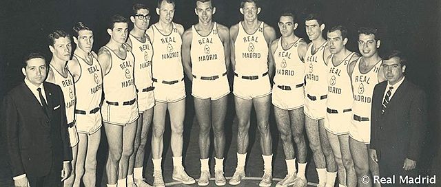 El Real Madrid de baloncesto gana su primera copa de Europa