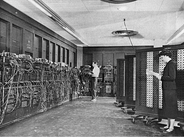 Primer ordenador fabricado
