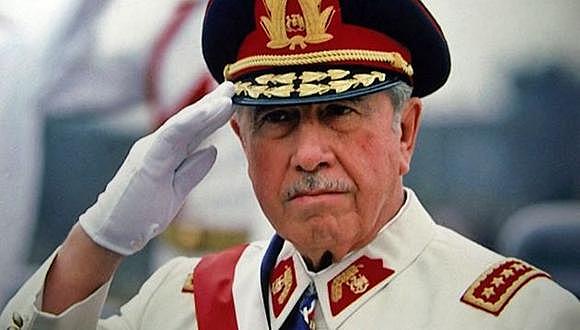 Procesan a Pinochet