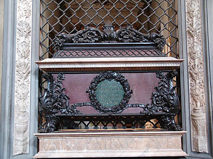 Tomba di Piero e Giovanni dé Medici, Verrocchio (iniziata nel 1469)