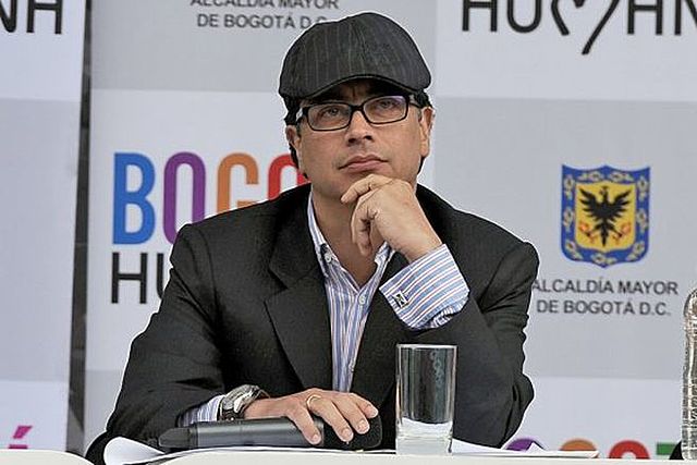 Primera Unión civil homosexual y destitución Gustavo Petro.