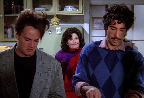 Chandler y Mónica se conocen