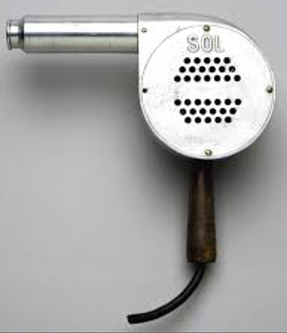 Secador de pelo con accionamiento eléctrico