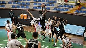 Primer partido profesional