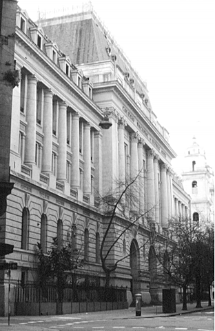 Creación del Colegio Nacional de Buenos Aires.
