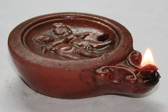 Oil Lamp (Ole Romer invents the oil lamp.)