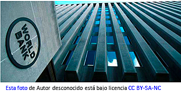 Se recurre a prestamos internacionales por deuda externa.